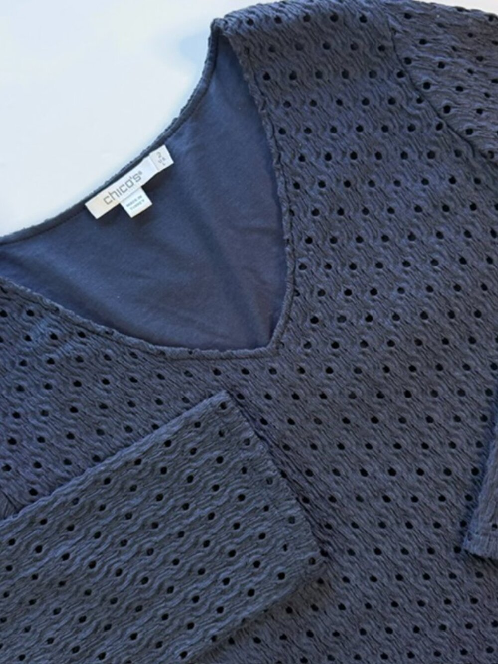 Chico’s Women’s Size 2 US L Navy Eyelet V-Neck Lined Boho Chic